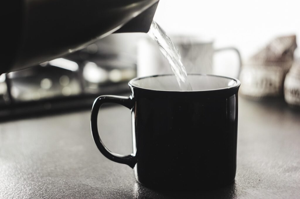 tea, tea cup, cup, drink, teacup, tee, hot, kettle, pour, boiling water, kitchen